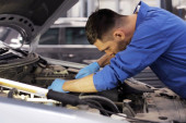 Excellent Mechanic Service Provider in Berkeley Vale