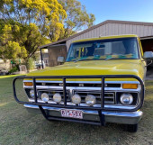 Ford F100 1977 model registered $38.000 ONO
