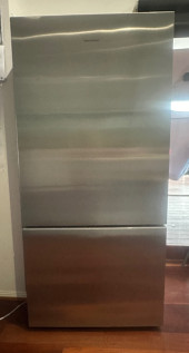 Fisher & Paykel 519 litre Stainless steel fridge